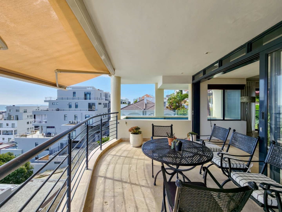 3 Bedroom Property for Sale in Sea Point Western Cape